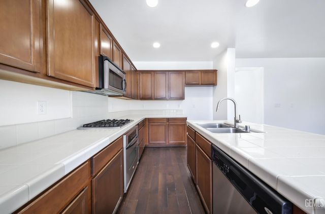 8315 Bantam Street, Bakersfield, CA 93311