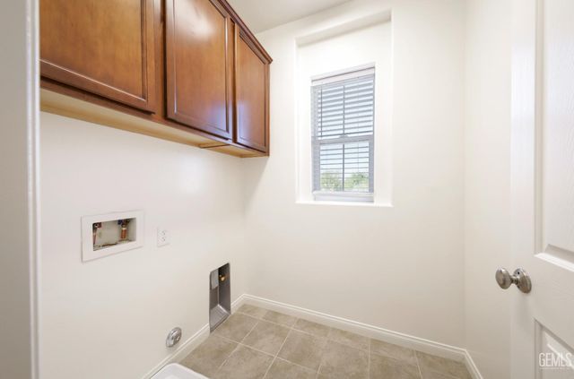 8315 Bantam Street, Bakersfield, CA 93311