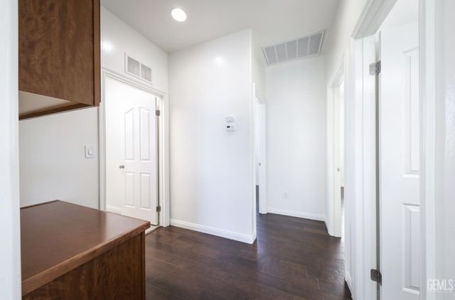 8315 Bantam Street, Bakersfield, CA 93311