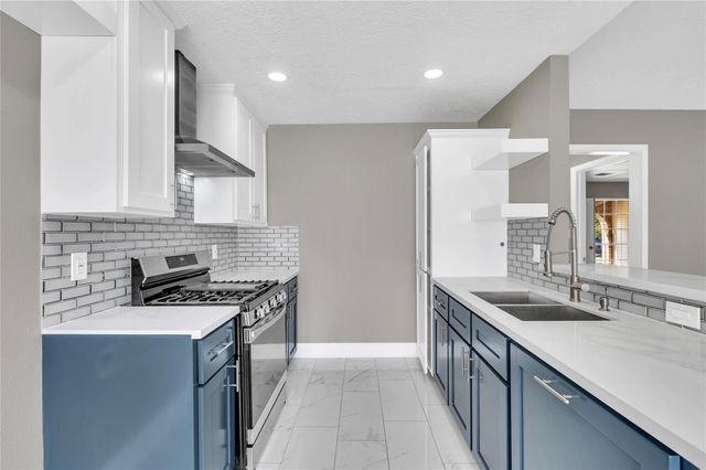 638 Bright Penny Lane, Houston, TX 77015