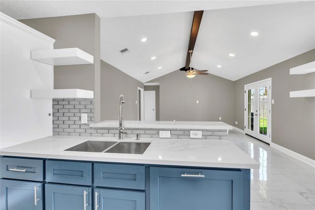 638 Bright Penny Lane, Houston, TX 77015