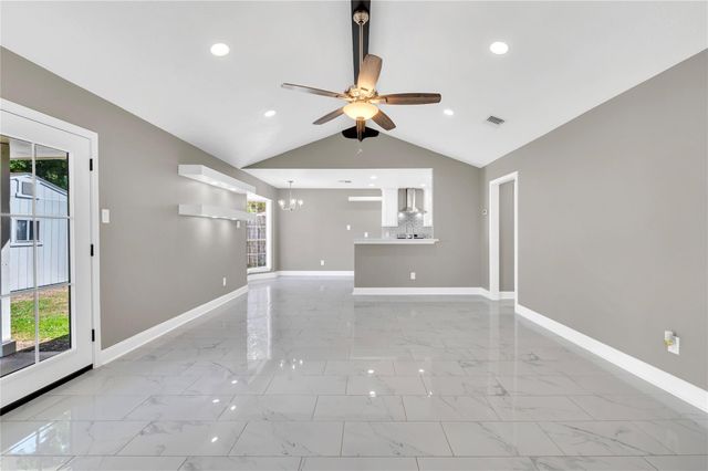 638 Bright Penny Lane, Houston, TX 77015