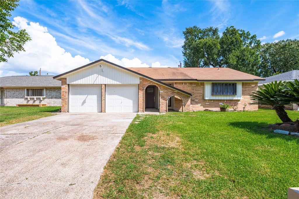 638 Bright Penny Lane, Houston, TX 77015