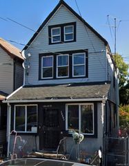 10531 171 Place, Jamaica, NY 11433