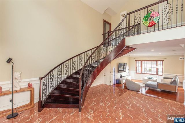 35 Waughaw Road, Montville Township, NJ 07082