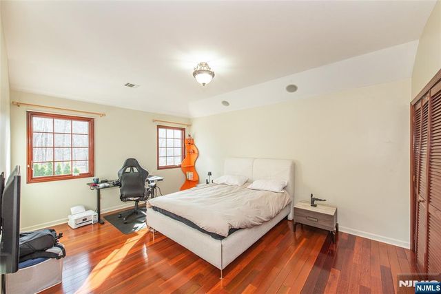 35 Waughaw Road, Montville Township, NJ 07082