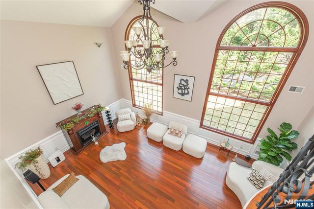 35 Waughaw Road, Montville Township, NJ 07082