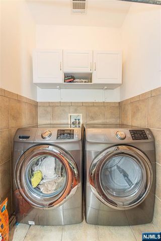 35 Waughaw Road, Montville Township, NJ 07082