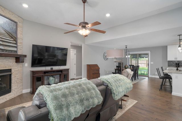 4411 Florence Avenue, Ozark, MO 65721