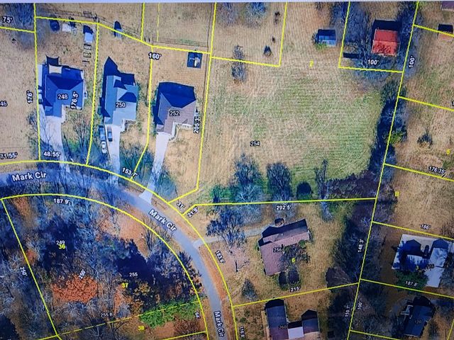 254 Mark Cir, Gallatin, TN 37066