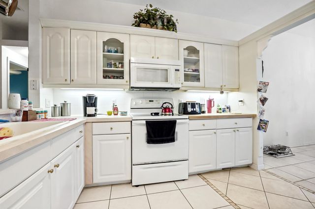 536 NW Cortina Lane, Port St Lucie, FL 34986