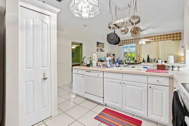 536 NW Cortina Lane, Port St Lucie, FL 34986