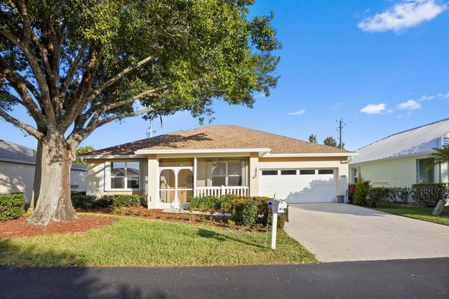536 NW Cortina Lane, Port St Lucie, FL 34986