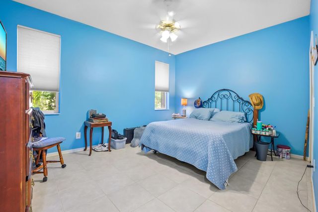 536 NW Cortina Lane, Port St Lucie, FL 34986