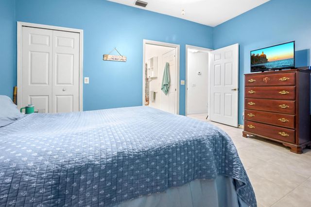 536 NW Cortina Lane, Port St Lucie, FL 34986