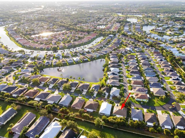 536 NW Cortina Lane, Port St Lucie, FL 34986