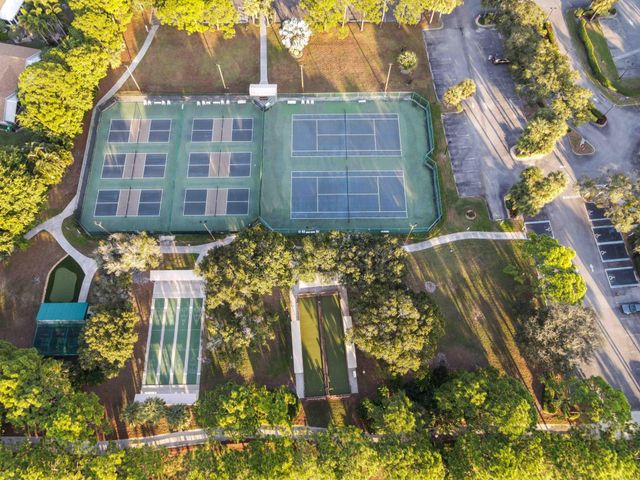 536 NW Cortina Lane, Port St Lucie, FL 34986