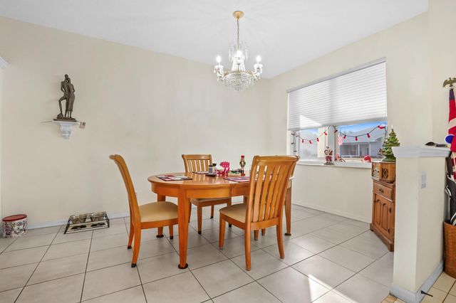 536 NW Cortina Lane, Port St Lucie, FL 34986