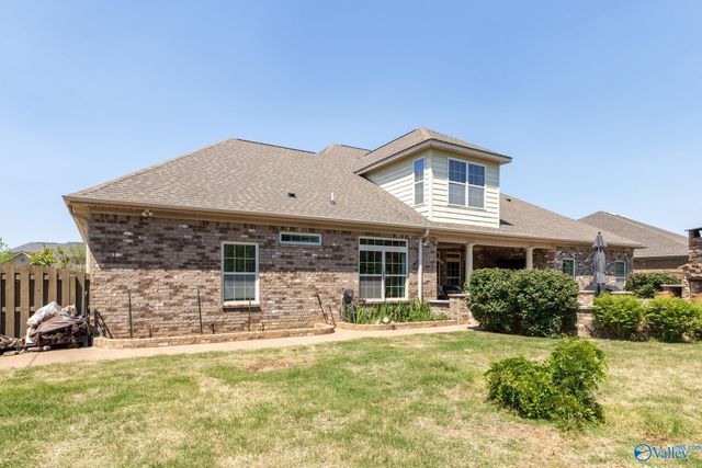 33 Wax Lane SW, Huntsville, AL 35824