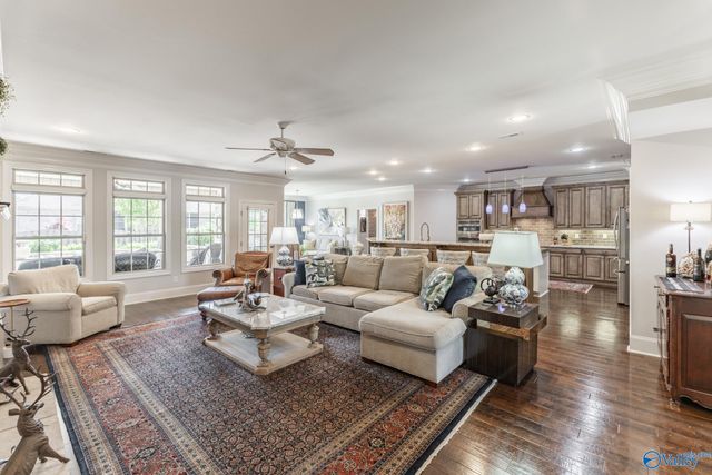 33 Wax Lane SW, Huntsville, AL 35824