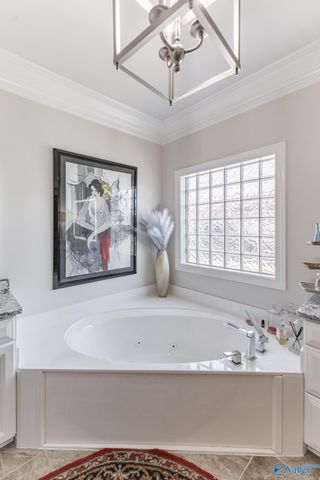 33 Wax Lane SW, Huntsville, AL 35824