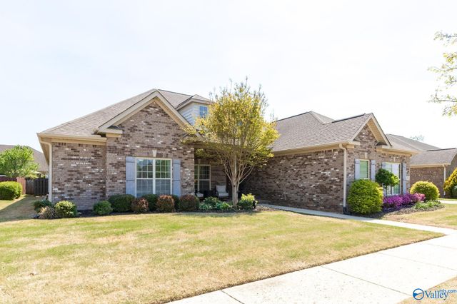 33 Wax Lane SW, Huntsville, AL 35824