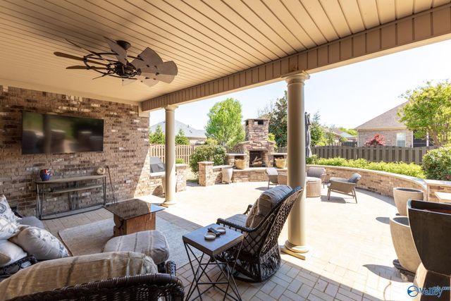 33 Wax Lane SW, Huntsville, AL 35824