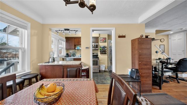 2684 Wooster Road, Rocky River, OH 44116