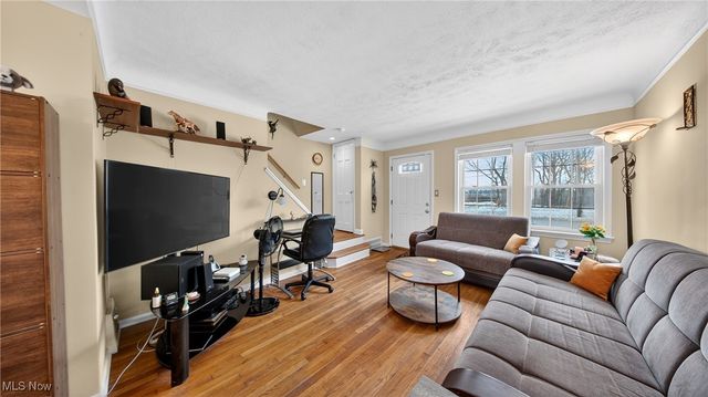 2684 Wooster Road, Rocky River, OH 44116