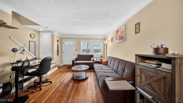 2684 Wooster Road, Rocky River, OH 44116