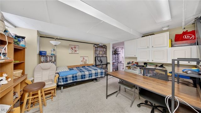 2684 Wooster Road, Rocky River, OH 44116