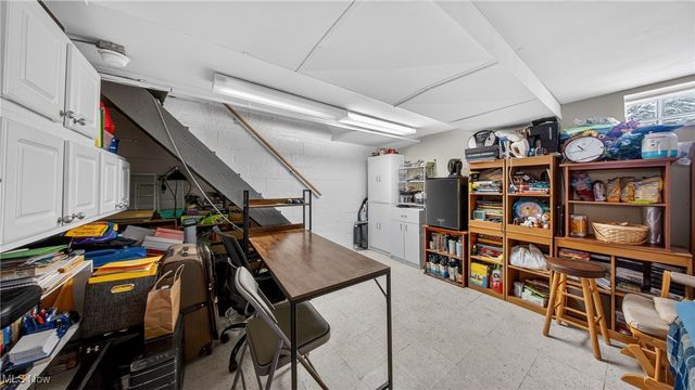 2684 Wooster Road, Rocky River, OH 44116