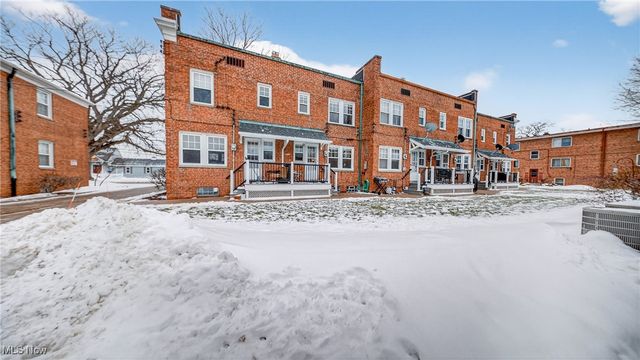 2684 Wooster Road, Rocky River, OH 44116