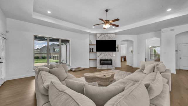 235 Bearclaw Circle, Aledo, TX 76008