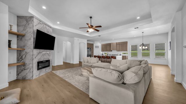 235 Bearclaw Circle, Aledo, TX 76008