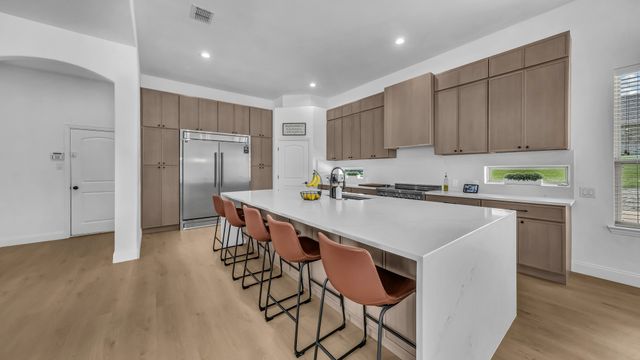 235 Bearclaw Circle, Aledo, TX 76008