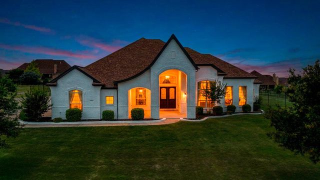 235 Bearclaw Circle, Aledo, TX 76008