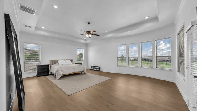 235 Bearclaw Circle, Aledo, TX 76008