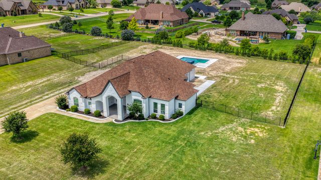 235 Bearclaw Circle, Aledo, TX 76008