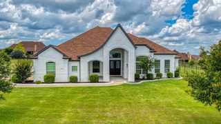 235 Bearclaw Circle, Aledo, TX 76008