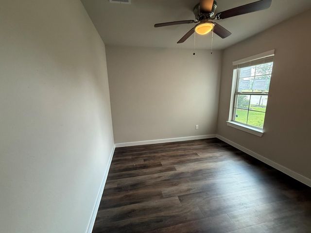 1174 Filly Creek Drive, Alvin, TX 77511