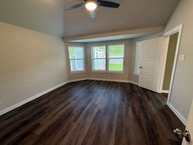 1174 Filly Creek Drive, Alvin, TX 77511