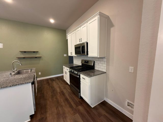 1174 Filly Creek Drive, Alvin, TX 77511