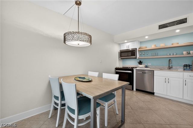 2255 W Gulf DR 127, Sanibel, FL 33957