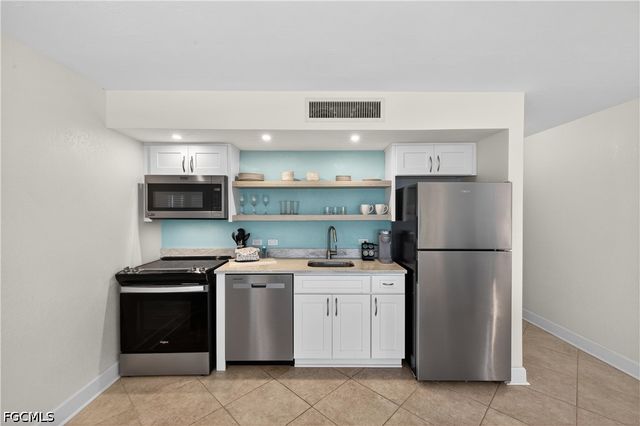 2255 W Gulf DR 127, Sanibel, FL 33957