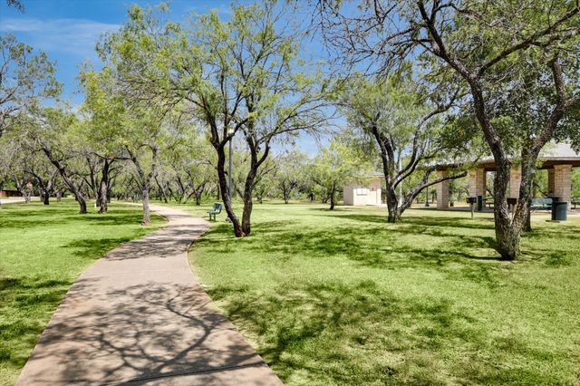 161 Wildhorse CRK, Buda, TX 78610