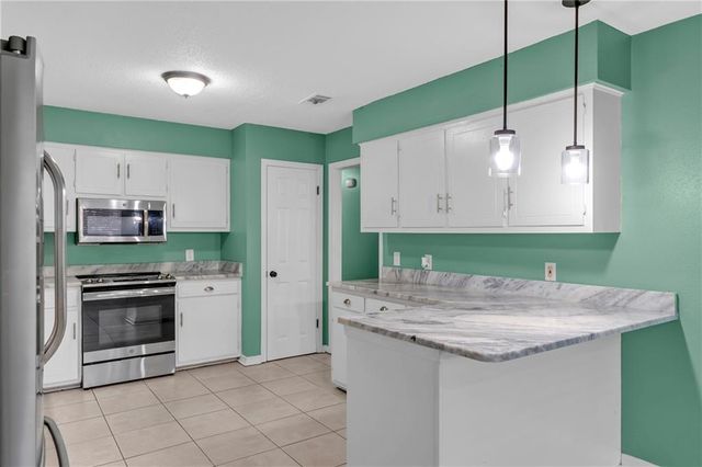 7423 Christine Circle S, Mobile, AL 36619