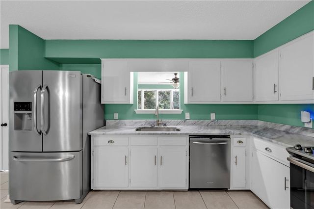 7423 Christine Circle S, Mobile, AL 36619