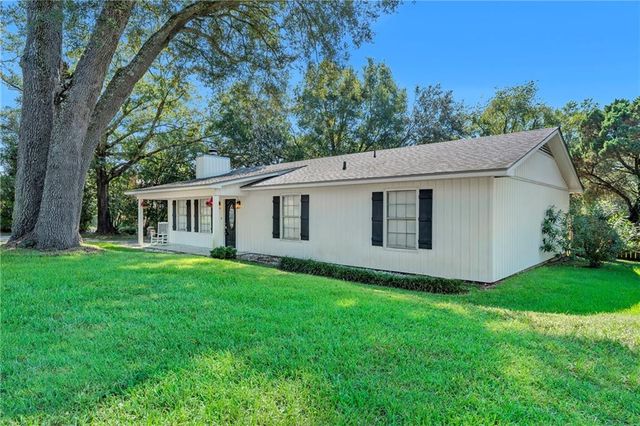 7423 Christine Circle S, Mobile, AL 36619