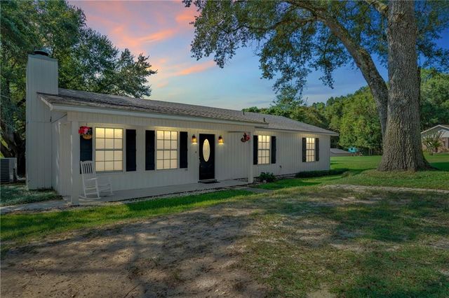 7423 Christine Circle S, Mobile, AL 36619